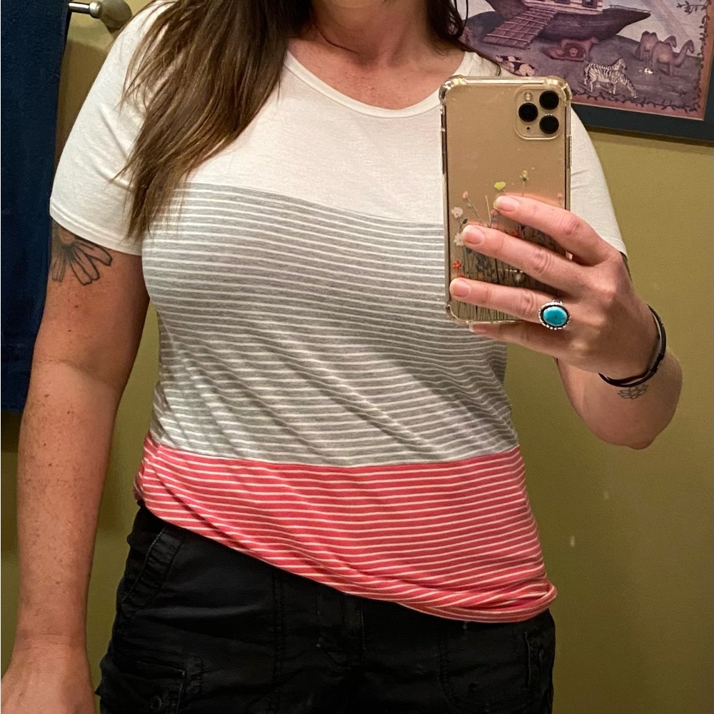 Shirt - Picture 4 of 4